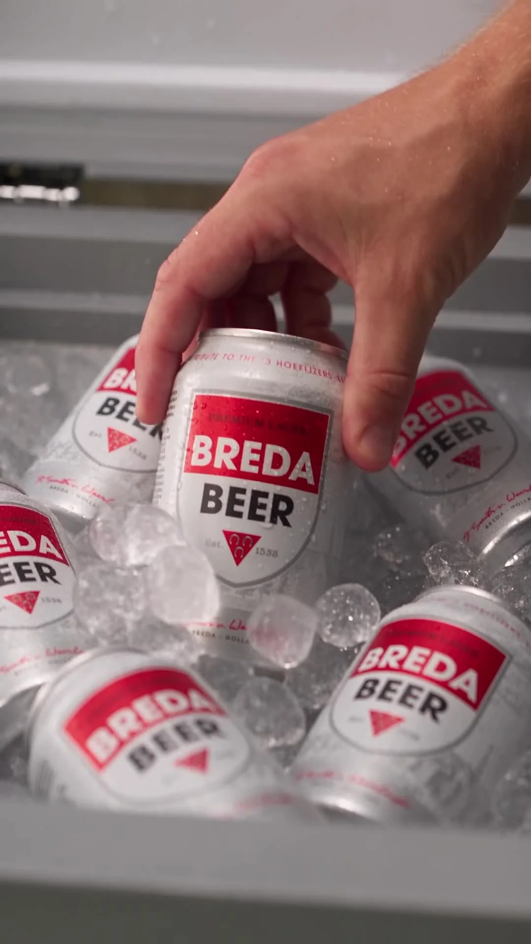 Breda Beer cans chilled on ice